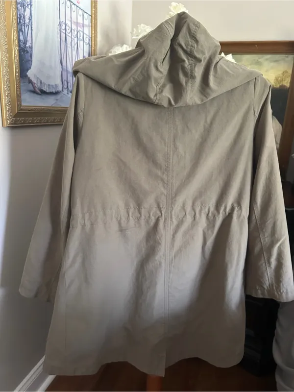 Bernardo Women’s Hooded Field utility Jacket in Taupe Green SzL L - Image 4