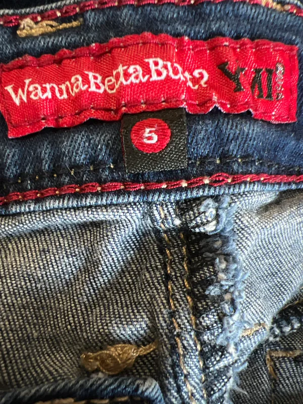 Jeans  - Image 3