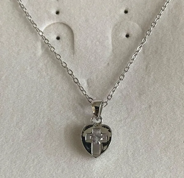 Silver heart and cross necklace - Image 6