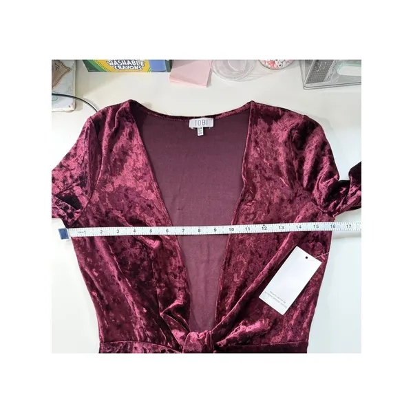 Tobi Burgundy Crushed Velvet Plunge‎ V-Neck Tie Front Bodysuit Whimsigoth Small - Image 6