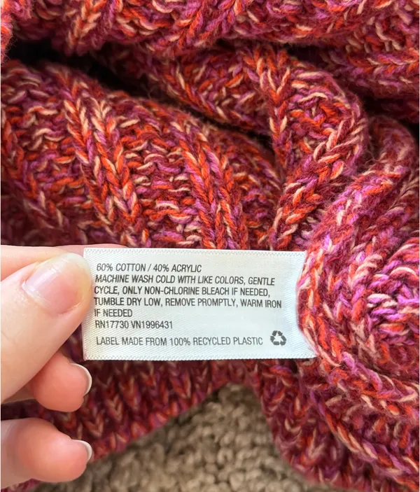 Red and Pink Knit Sweater - Image 3