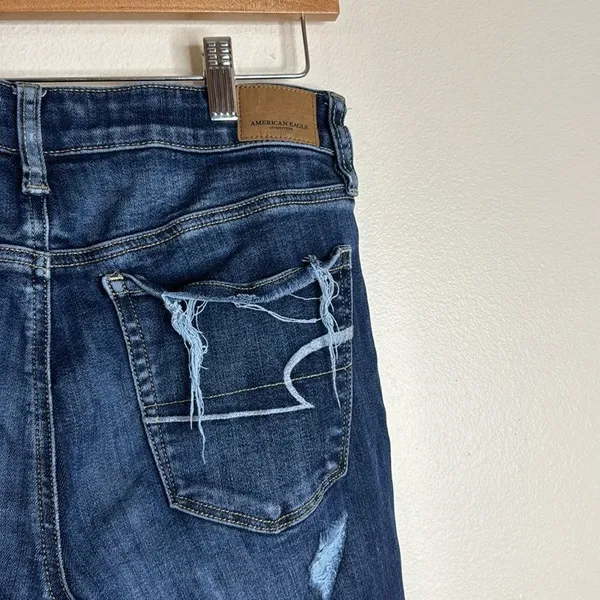 American Eagle Women's Super Stretch High-Rise Distressed Jegging‎ Jeans Size 6 - Image 11