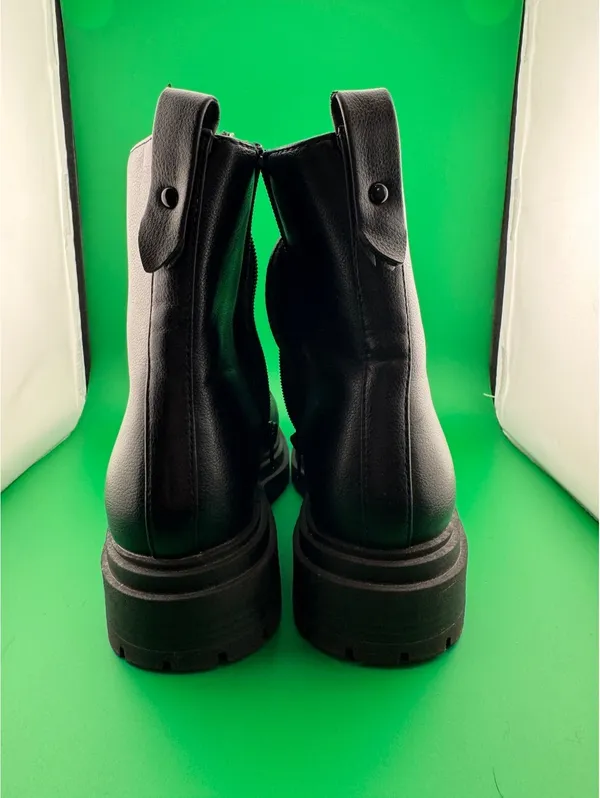 Kohl's SO Women's Black Lace-Up Combat Boots Size 9 Medium - Image 2