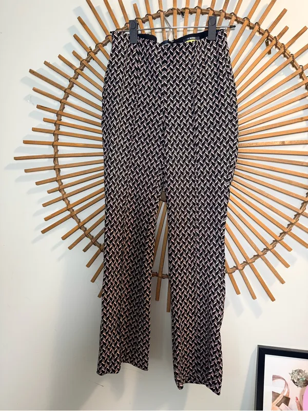 Anthropologie Maeve Margot Kick Flare Pull On Pants Stretch Patterned Workwear - Image 2