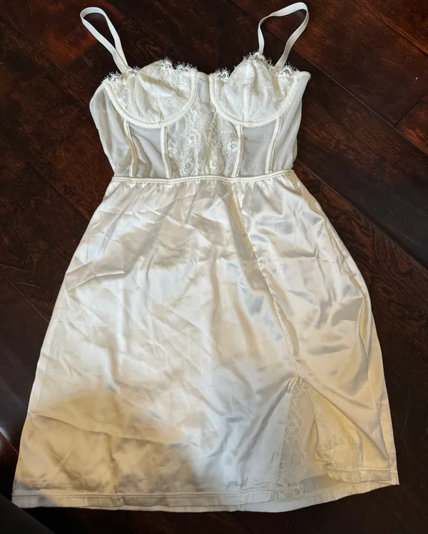 Princess Polly White Lace Dress - Image 2
