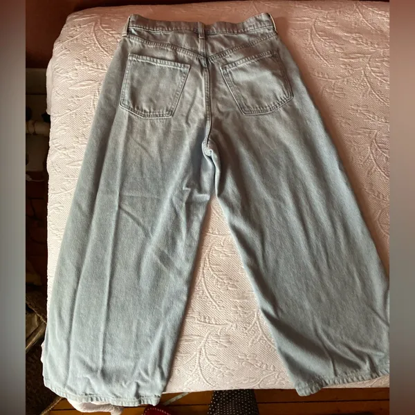 Old Navy Light Blue Wide Leg Jeans - Image 3