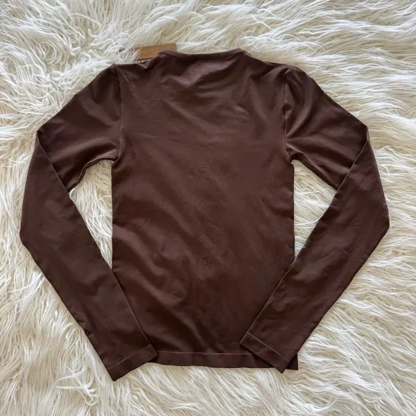 Skims Soft Smoothing Long Sleeve Top Cocoa Size XS - Image 4