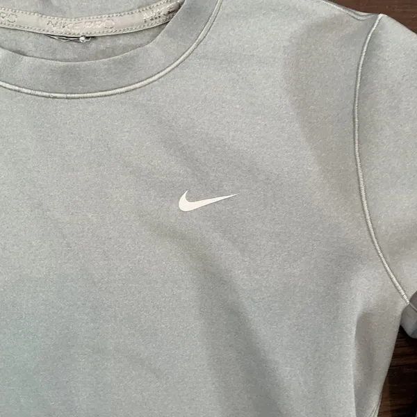 Nike Pro Training Base Layer Long Sleeve Top Grey CU4583-073 Medium Womens - Image 2