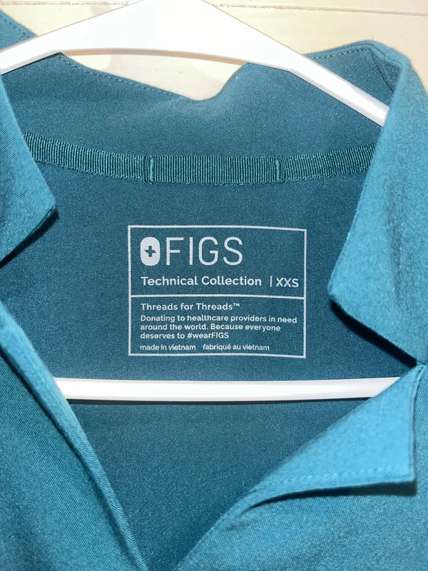 FIGS Fig Scrubs - Image 3
