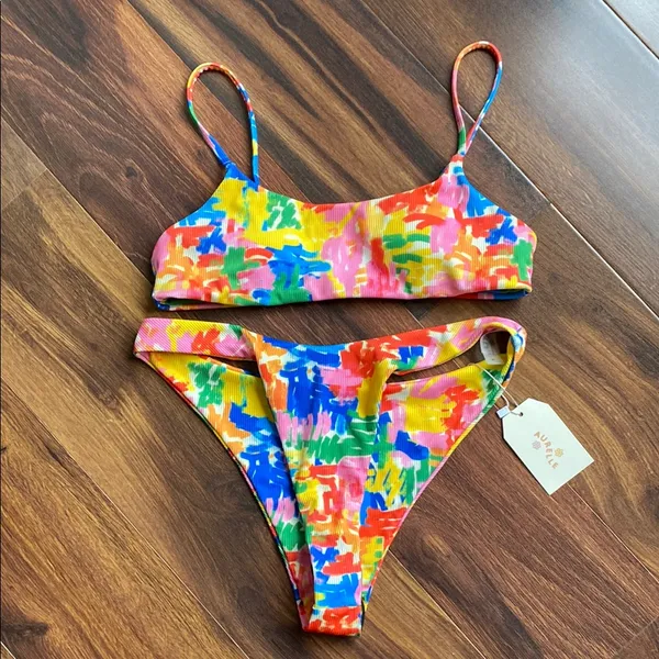 Aurelle 2 piece Bikini Top - Image 2
