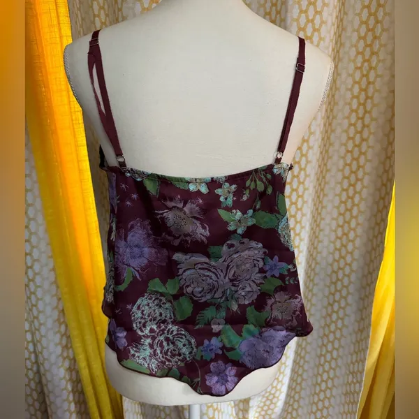 NWOT/ intimately free people size medium cropped floral cami - Image 3