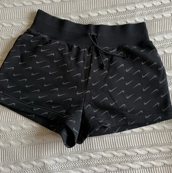 RARE Nike Cloth Terry Shorts - Image 2