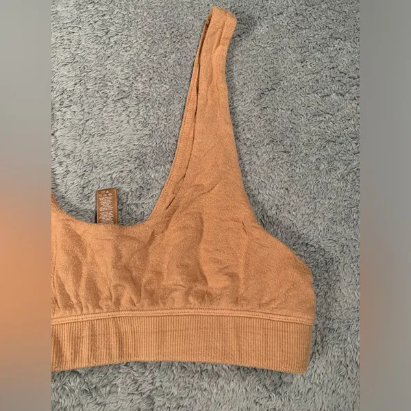 Skims Tan bra Bralette medium - Image 3