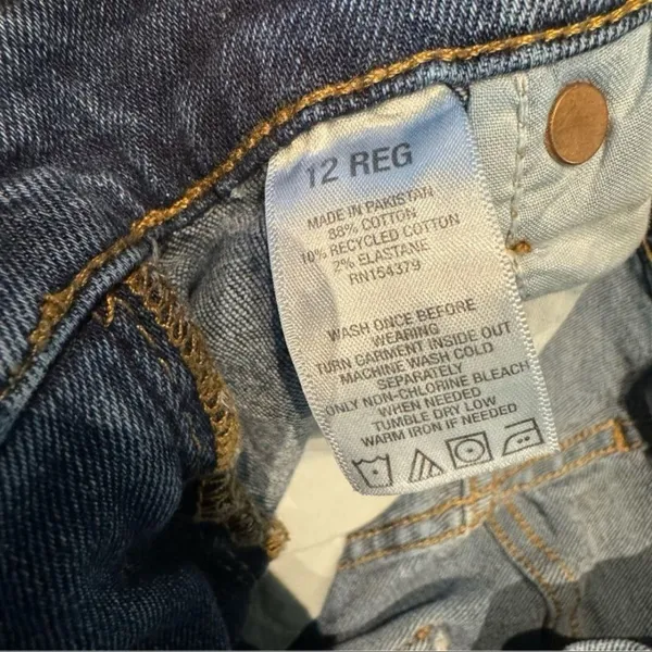 Aeropostale Distressed Stretch Mom Jeans – Size 12 – High Waist - Image 5