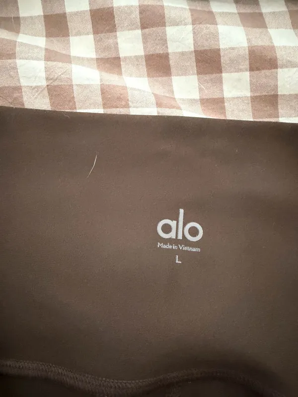 Alo Yoga Set - Image 5