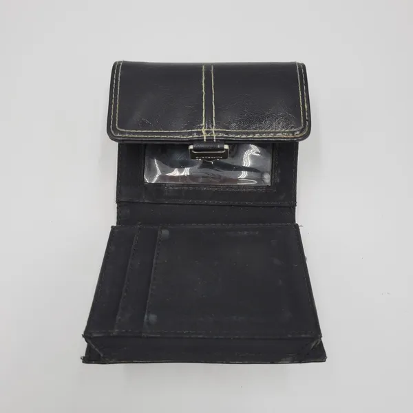 Liz Claiborne Women's Wallet One Size Black Leather Stitch Tri Fold Back Zip - Image 4