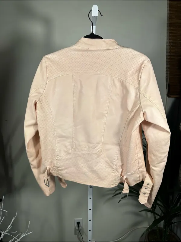 399. J2 faux leather moto/racer jacket in peach color - Image 3