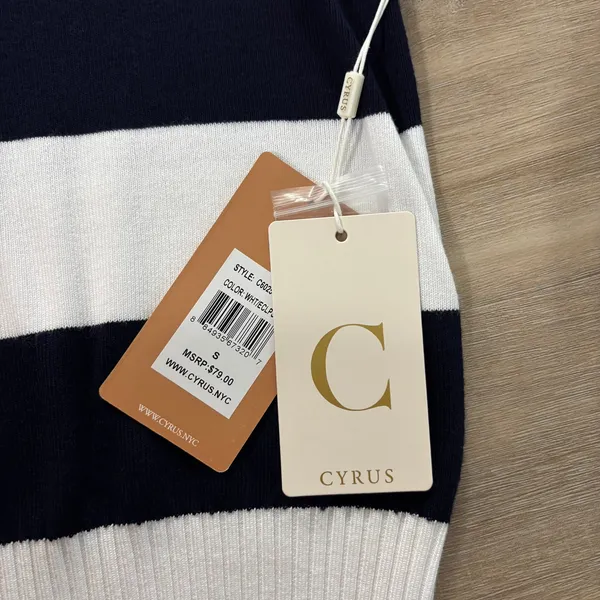 NWT Cyrus Striped Short Sleeve Sweater Top Women Size Small - Image 3