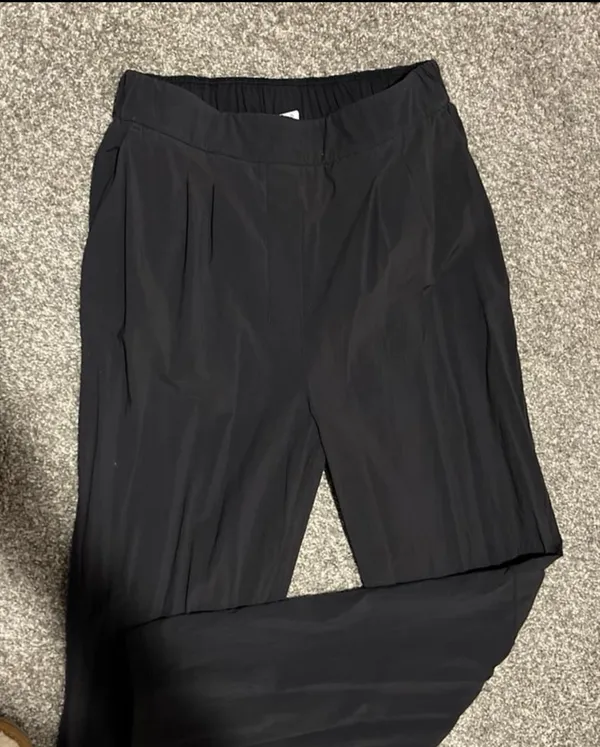 Lululemon Trouser Pants - Image 3
