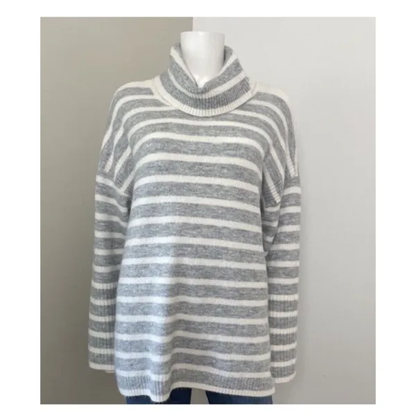 $75 LOFT - tunic style turtleneck sweater, gray and cream striped M - Image 4