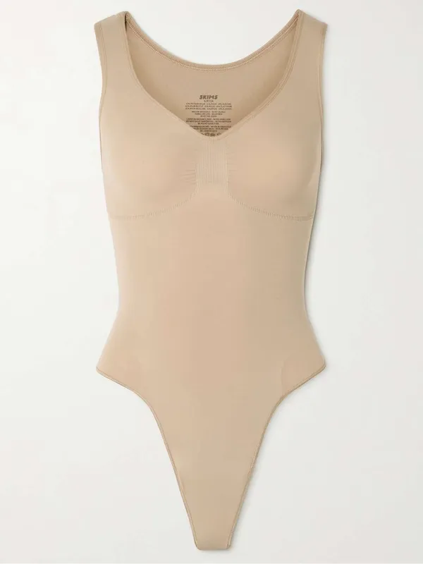 SKIMS Seamless Sculpt Scoop Neck Thong Bodysuit in Clay Sz. Medium - Image 2