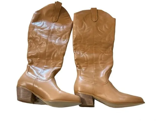 Women's Cowboy Boots - Image 3