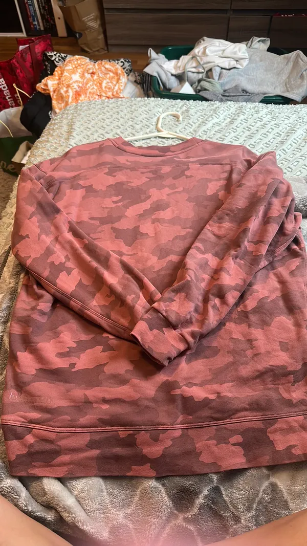 Pink Lululemon Crew Oversized - Image 2