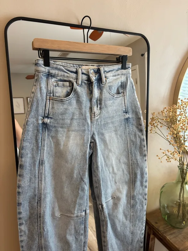 Risen barrel jeans  - Image 2