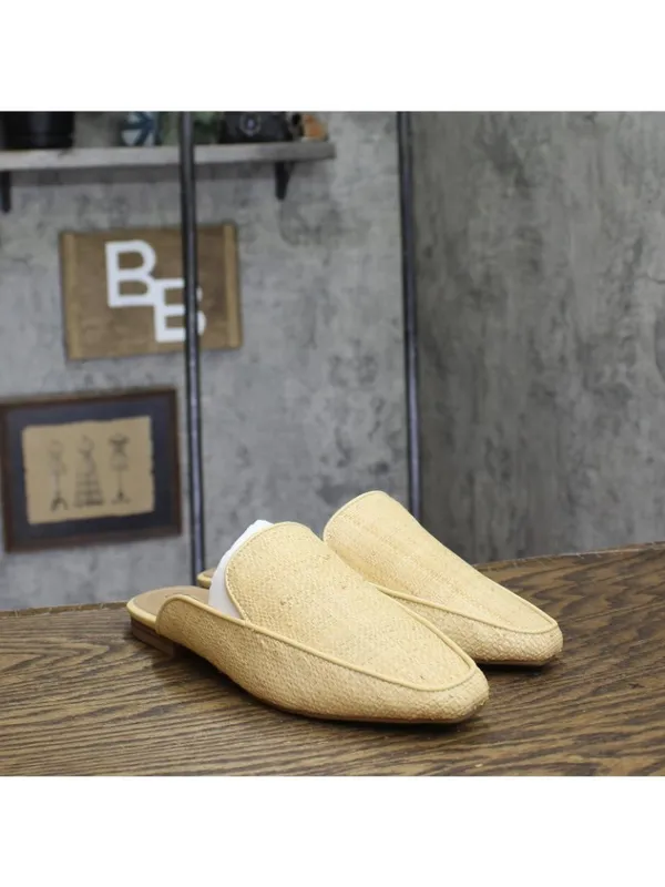 NWT Journee Collection Akza Slip-On Square Toe Mule Flats Beige Brown 7.5M - Image 2