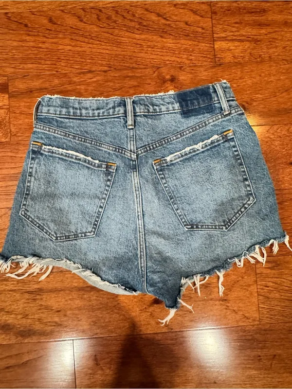 Abercrombie Distressed Mom High-Rise Denim Shorts - Size 28 - Image 3