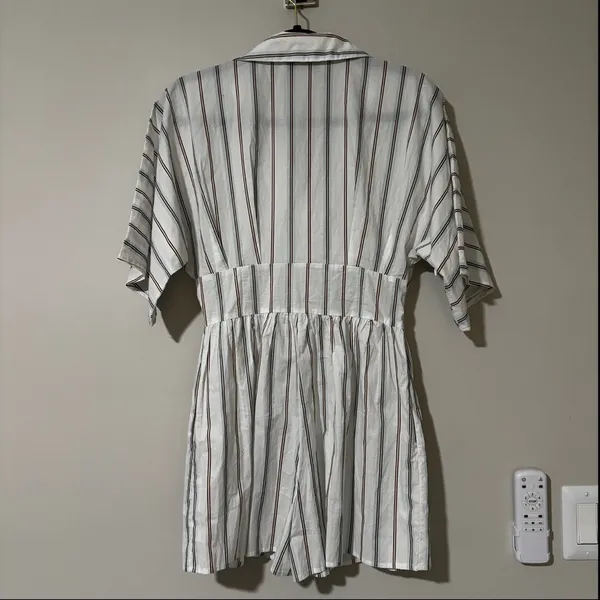 Petal & Pup Sonyalle Stripped Romper Size Small - Image 6