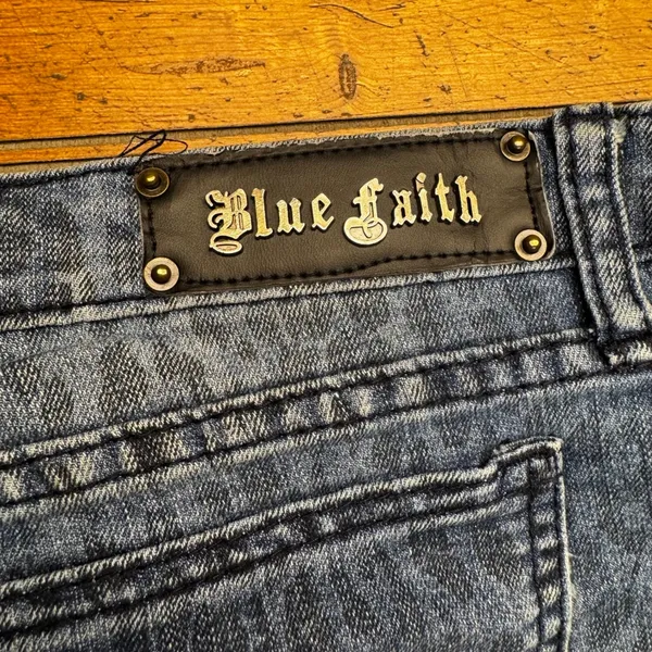 Blue Faith Womens Leopard Print Denim Shorts‎ Blue Medium Wash Cut Offs Size 5/6 - Image 5