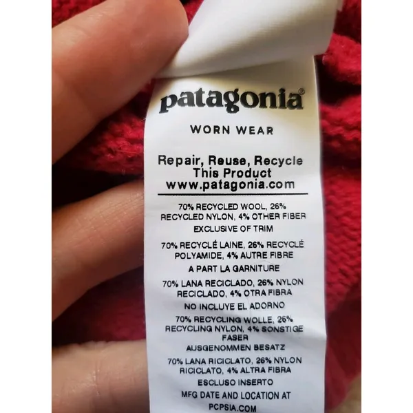 Patagonia Beanie Women One Size Pink Pom Pom Unisex Winter Hat Wool Blend Ski - Image 4