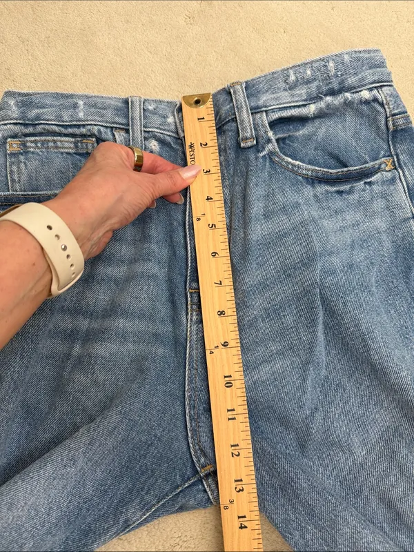 Madewell The Mom Jeans in Foster Wash High Rise Slightly Distressed Size 26 - Image 13