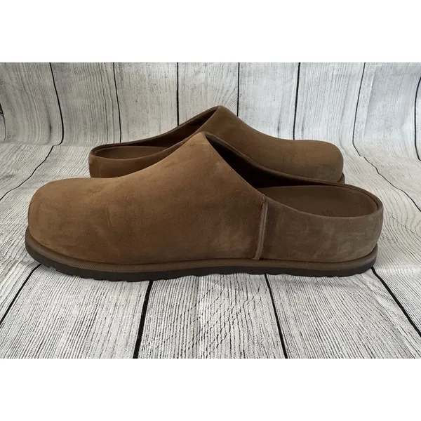 Women's Ugg OTZO Clog 1175209 Chestnut SUEDE SIZE 9 - Image 2