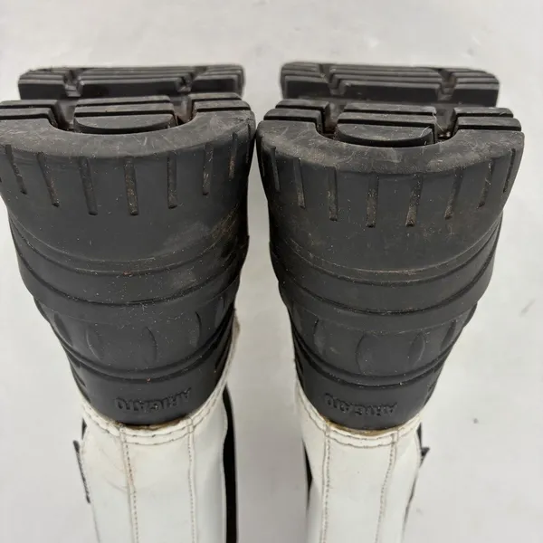Axel Arigato Rain Boots Womens 7.5 White Leather Black Chelsea Duck Boots - Image 6