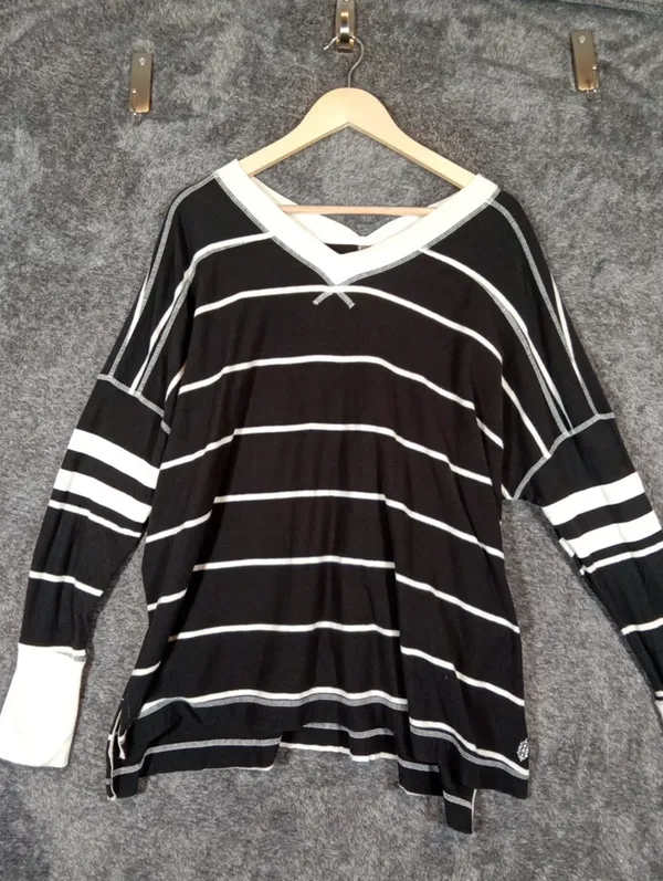 Free People Printed All Star Layer Oversized V Neck Long Sleeve Boho Sporty M - Image 4