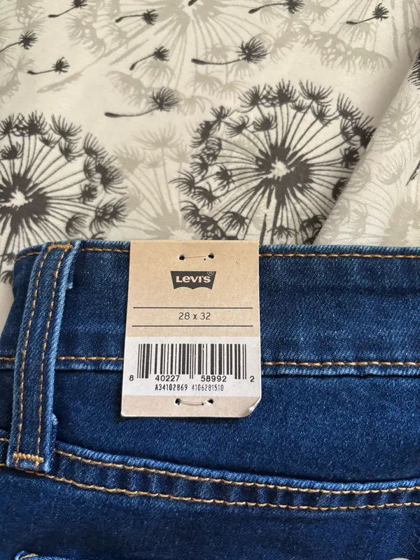 Levi’s Flare High-Rise Jeans 726 Women’s - Image 4