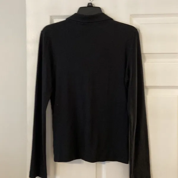 Tory Burch long sleeve shirt size M good condition length 26” bust 32” - Image 6