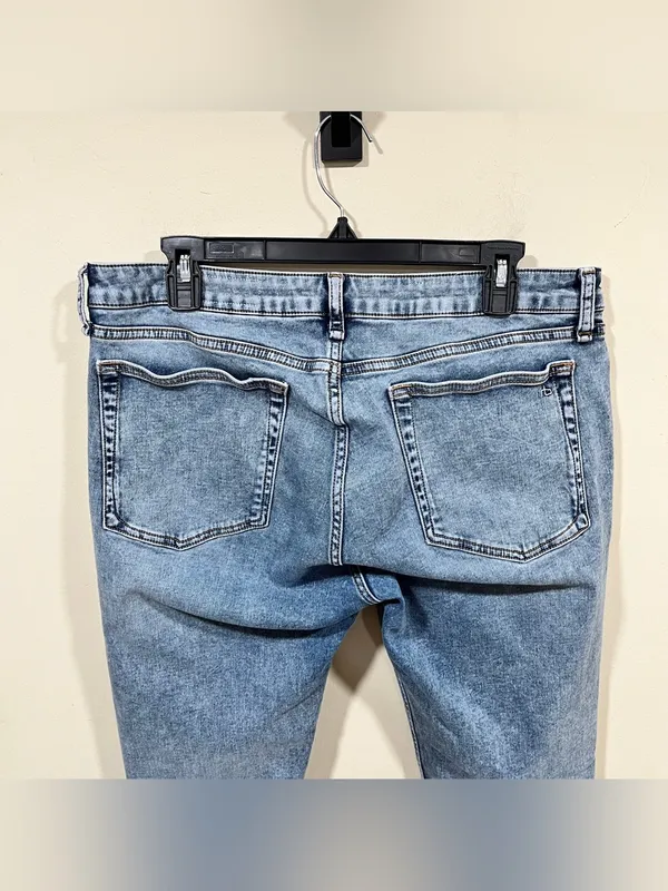 Rag and Bone "Dre" low rise boyfirend jeans  size 31 women’s EUC - Image 9