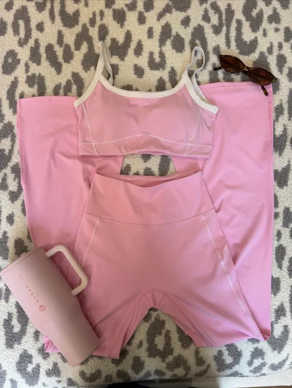 Yoga Flare Pants Pink - Image 2