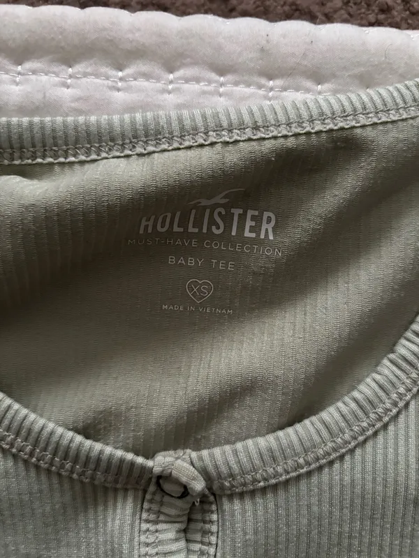 Hollister Button-Up Cardigan - Image 3