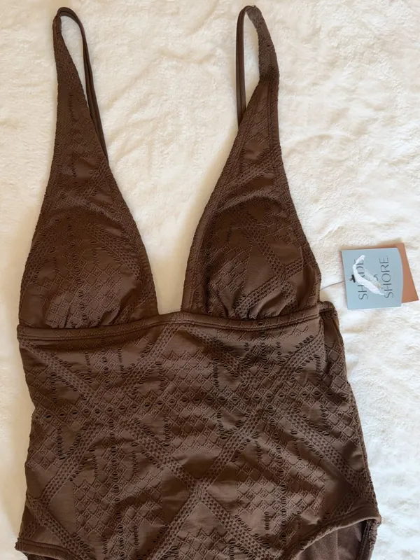 NWT Shade & Shore Brown Crochet Plunge Medium Coverage One Piece Swimsuit - S - Image 3