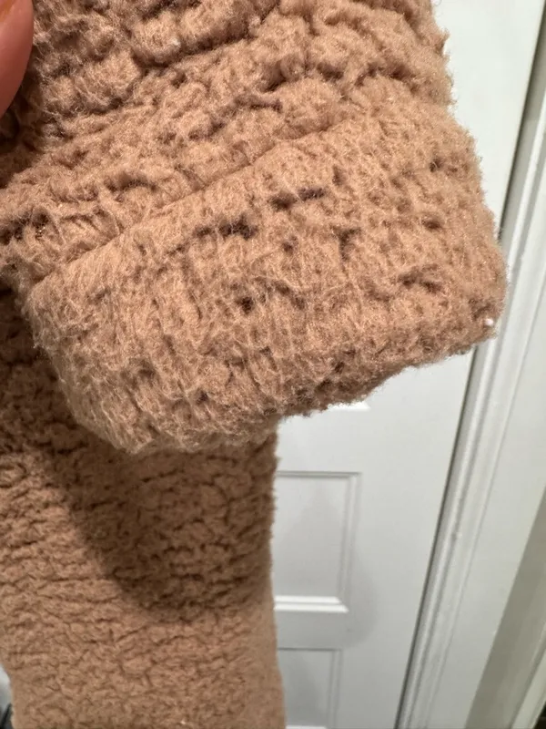 Albion Fit Sherpa Crop in Toffee - Image 10