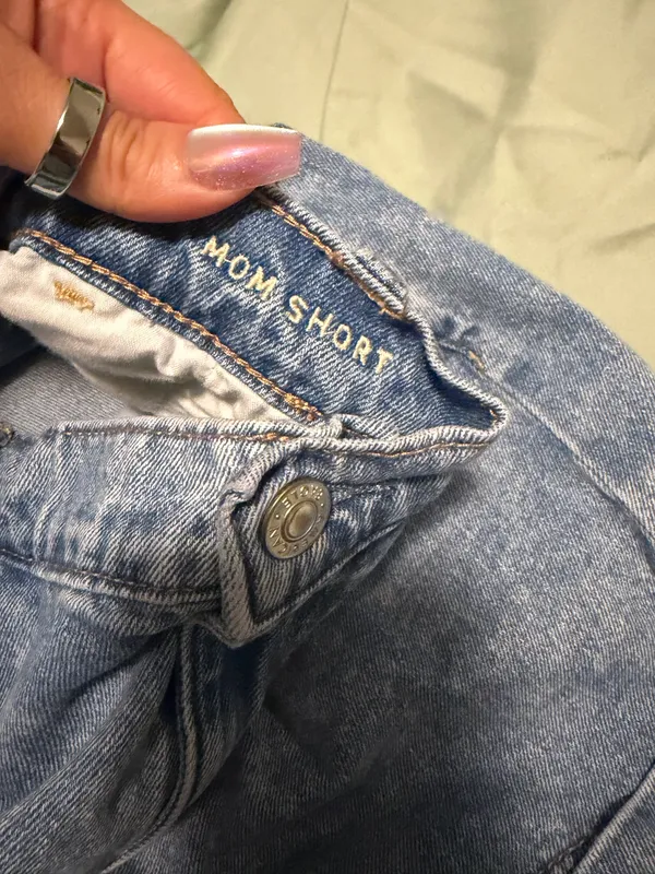 American Eagle Mom Jean Shorts - Image 2