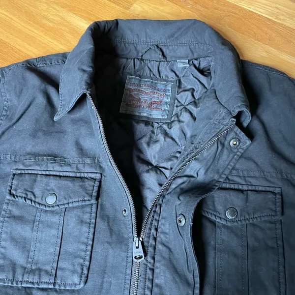 Levi’s Quilted Lined Jacket NWT Large - Image 4