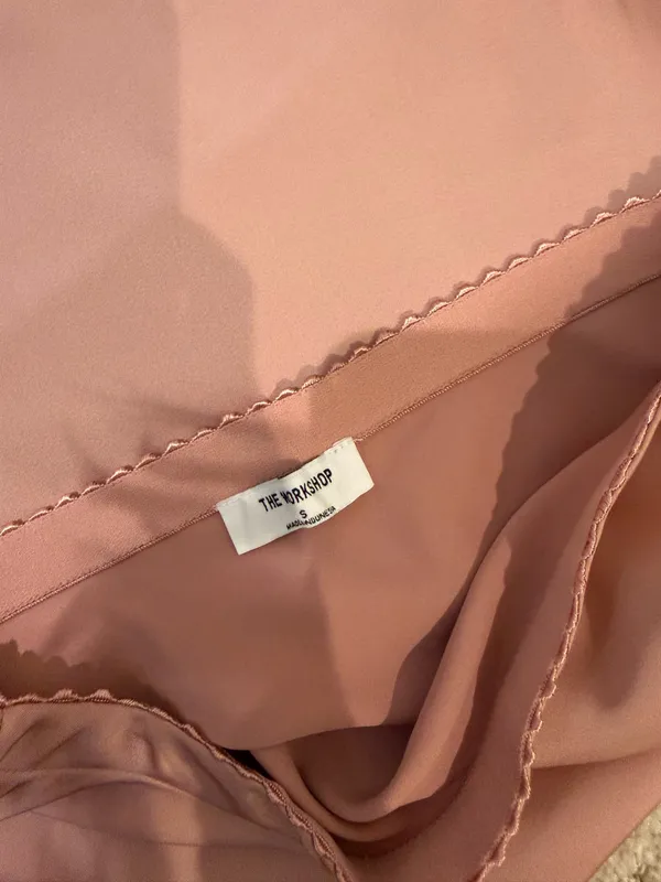 Workshop Pink satin skirt - Image 2
