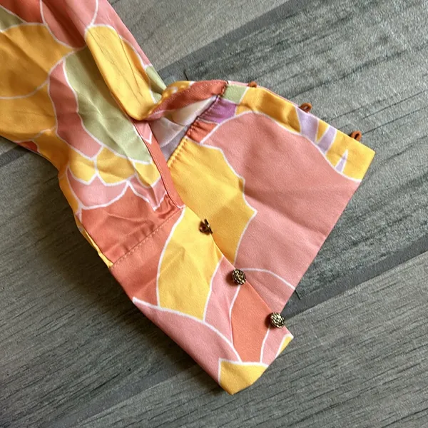 Runaway dress Size 4 - Image 6