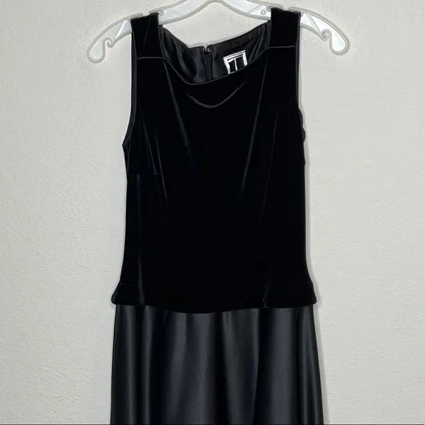 Vintage Tadashi‎ Velvet Dress Black - Image 3