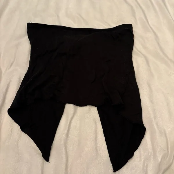 Edikted Milan Black Split Tube Top - Image 3